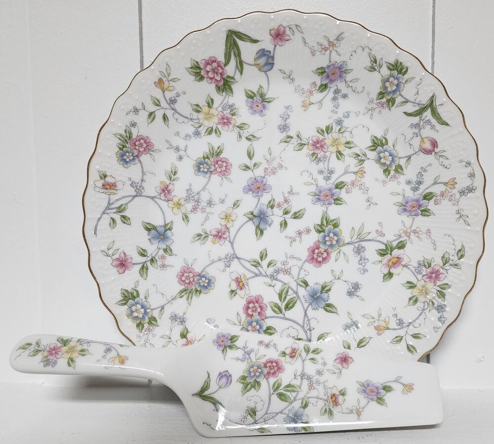 Andrea by Sadek Japan Cake Plate, Server Floral 22K Gold Trim Vintage Scalloped